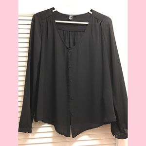 Workwear Black Chiffon like Button down blouse